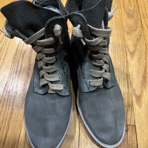 Gray High-Top Lace-Up Boots
